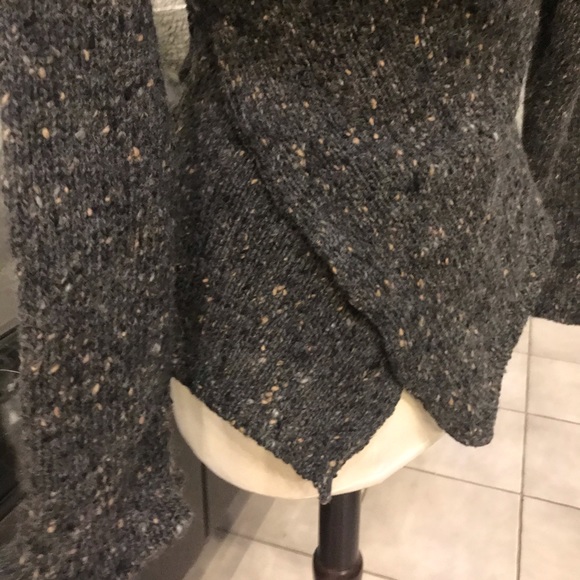 Sweater - Picture 4 of 7